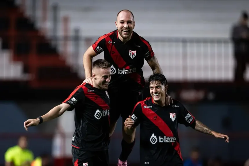 com-gol-no-inicio,-atletico-derrota-o-cuiaba-e-volta-a-vencer-na-copa-centro-oeste