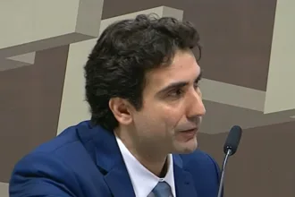 na-cpi-do-crime-organizado,-galipolo-nega-conversa-com-moraes-sobre-master:-“magnitsky”