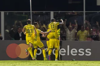 na-estreia-em-competicoes-internacionais,-mirassol-vence-lanus-na-libertadores