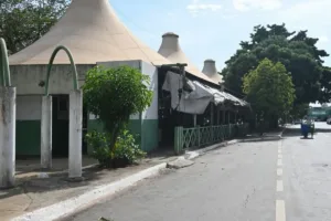 incendio-em-banheiro-do-mercado-aberto-mata-mulher-em-situacao-de-rua-em-goiania
