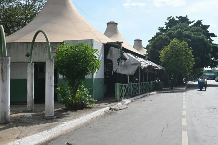 incendio-em-banheiro-do-mercado-aberto-mata-mulher-em-situacao-de-rua-em-goiania