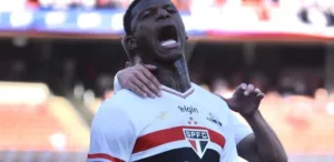 arboleda-pede,-e-sao-paulo-negociara-rescisao-contratual-com-zagueiro-–-uol