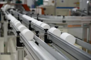 industria-cresce-em-11-de-15-locais-em-fevereiro,-mostra-ibge