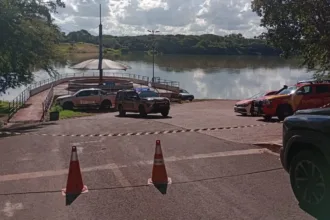 corpos-de-pai-e-filha-sao-encontrados-em-veiculo-submerso-no-rio-paranaiba,-divisa-de-mg-com-goias