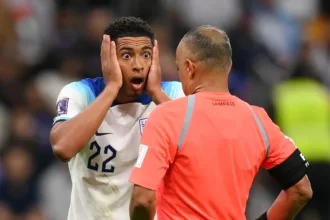 arbitragem-de-wilton-pereira-sampaio-gerou-revolta-em-jogo-das-quartas-de-final-da-copa-de-2022;-relembre