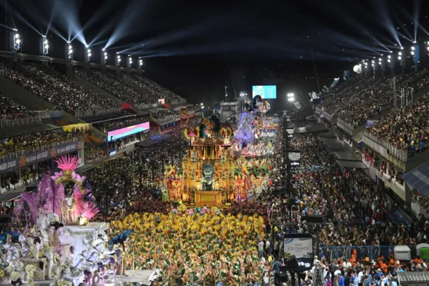 desfiles-de-carnaval-no-rio-terao-maior-numero-de-escolas-de-samba