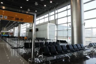falha-no-controle-aereo-suspende-pousos-e-decolagens-em-sao-paulo-e-causa-caos-em-aeroportos