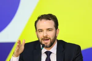 fazenda-anuncia-cooperacao-com-eua-para-combater-crime-organizado