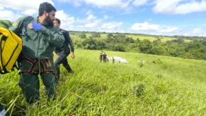 pouso-de-emergencia-em-trindade:-piloto-relatou-pane-nos-dois-motores