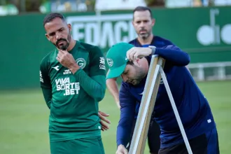 juventude-x-goias;-veja-a-provavel-escalacao-do-esmeraldino-para-enfrentar-o-rival-gaucho