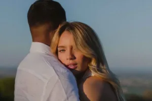 ‘agora-somos-5’:-quem-e-a-influenciadora-gravida-de-endrick