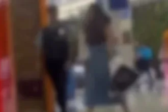 video-mostra-briga-entre-cliente-e-funcionario-em-shopping-de-valparaiso-de-goias