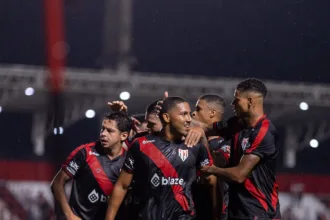 em-busca-das-primeiras-vitorias,-equipes-goianas-entram-em-campo-pelas-serie-b,-c-e-d-neste-domingo-(12)