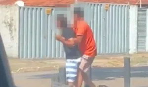 homem-morre-esfaqueado-ao-ameacar-incendiar-comercio-para-matar-a-mae,-em-trindade