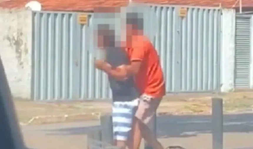 homem-morre-esfaqueado-ao-ameacar-incendiar-comercio-para-matar-a-mae,-em-trindade