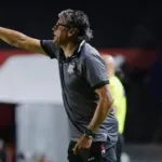 apos-derrota-em-casa,-angelo-luiz-e-demitido-pelo-anapolis