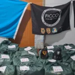 motorista-e-preso-ao-transportar-460-kg-de-cocaina-escondidos-em-caminhao-carregado-de-abacaxi-–-g1
