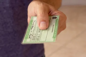 prazo-para-tirar-e-regularizar-titulo-de-eleitor-vai-ate-6-de-maio