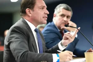 ramagem-e-preso-pelo-servico-de-imigracao-dos-eua