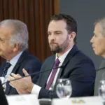 master:-comissao-do-senado-aprova-convite-ao-ministro-da-fazenda