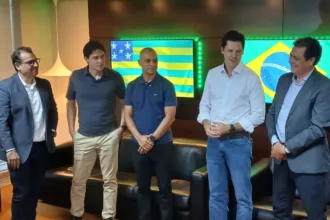 governador-daniel-vilela-homenageia-arbitros-goianos-convocados-para-a-copa-do-mundo