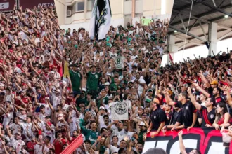 quem-manda-na-arquibancada?-goias-lidera-em-socios,-vila-aparece-na-sequencia-e-atletico-aparece-em-ultimo;-confira-os-numeros