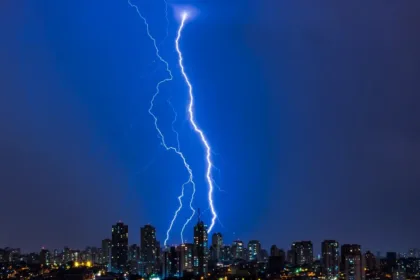 um-milhao-em-4-meses:-veja-em-quais-municipios-de-goias-o-registro-de-raios-e-maior