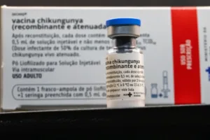 caldas-novas-sera-a-1a-cidade-de-goias-a-receber-vacina-contra-chikungunya-apos-alta-de-casos