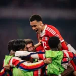 em-jogo-eletrizante,-bayern-vira-no-fim,-elimina-real-madrid-e-avanca-na-champions-league