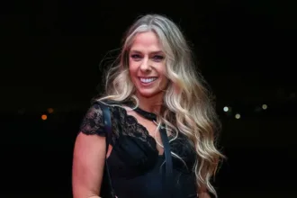 adriane-galisteu-revela-motivo-para-ter-evitado-o-alcool-ate-os-37-anos