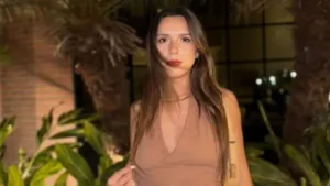 argentina-presa-no-rio-por-imitar-macaco-e-acusada-de-furtar-carro-do-ex