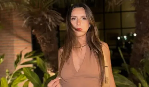 argentina-presa-no-rio-por-imitar-macaco-e-acusada-de-furtar-carro-do-ex