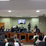 comeca-juri-de-motorista-acusado-de-causar-acidente-fatal-com-policiais-do-cod