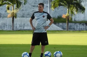 anapolis-anuncia-contratacao-de-evaristo-piza-para-comandar-a-equipe-no-decorrer-da-temporada