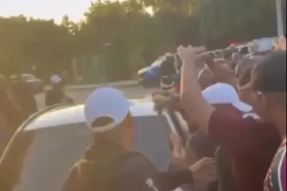 torcedores-do-fluminense-protestam-no-ct-e-cobram-jogadores-apos-derrota-na-libertadores