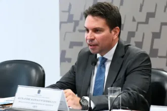 ramagem-agradece-trump-apos-soltura-e-chama-pf-brasileira-de-‘policia-de-jaguncos’