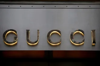 dona-da-gucci-vai-lancar-oculos-inteligentes-em-parceria-com-o-google-no-proximo-ano,-diz-presidente