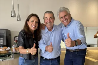 com-ajuda-de-ze-mario,-caiado-faz-incursao-em-territorios-bolsonaristas