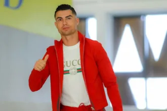 cristiano-ronaldo-deixa-de-seguir-idolo-ingles-apos-comparacao-com-messi