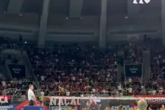 confrontos-das-semifinais-da-superliga-de-volei-feminino-tem-minuto-de-silencio-em-homenagem-a-oscar-schmidt