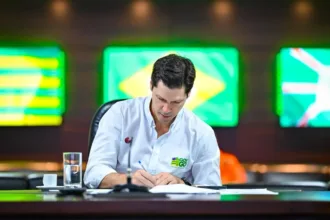 alta-do-petroleo-leva-goias-a-subsidiar-diesel-com-r$-0,60-por-litro;-veja-impacto