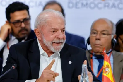 lula:-‘nao-podemos-levantar-com-tweet-de-presidente-ameacando-o-mundo’-–-correio-braziliense