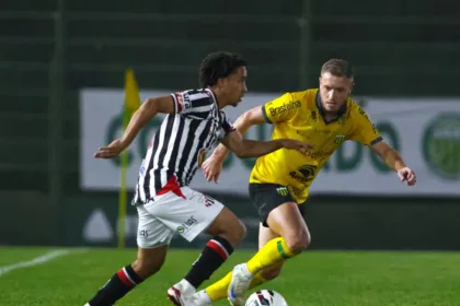 anapolis-sofre-nova-derrota,-segue-sem-pontuar-e-amarga-a-lanterna-da-serie-c