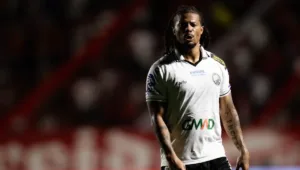 vila-nova-se-pronuncia-em-relacao-a-denuncia-de-racismo-no-duelo-contra-o-operario-pr