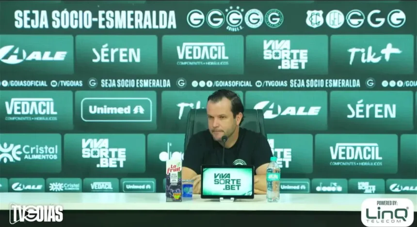 daniel-paulista-avalia-condicoes-do-gramado-do-serra-doura-para-confronto-pela-copa-do-brasil