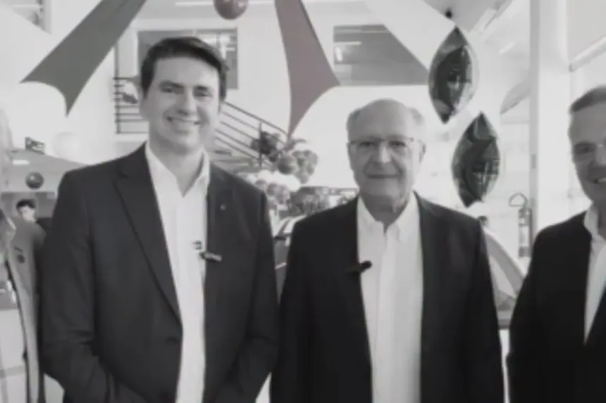 ‘gag-de-la-gag’:-alckmin-repete-meme-em-visita-a-valparaiso-de-goias