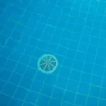 menina-de-12-anos-morre-apos-cabelo-ser-sugado-por-ralo-de-piscina-em-sp