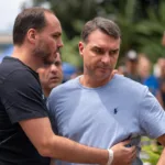 carlos-ameaca-“corrigir”-prefeitos-do-pl-que-nao-apoiem-flavio