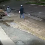 homens-incendeiam-madeireira-apos-acidente-que-matou-motociclista-em-trindade