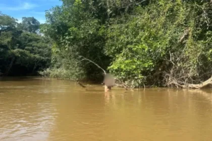 idoso-desaparece-no-rio-piracanjuba-e-e-encontrado-horas-depois-agarrado-a-uma-arvore